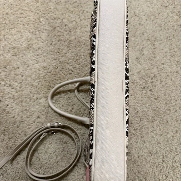 White House Black Market Snakeskin Print Laptop Briefcase Crossbody Bag - Picture 7 of 13